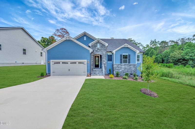 144 Golfview Ave, Benson, NC 27504