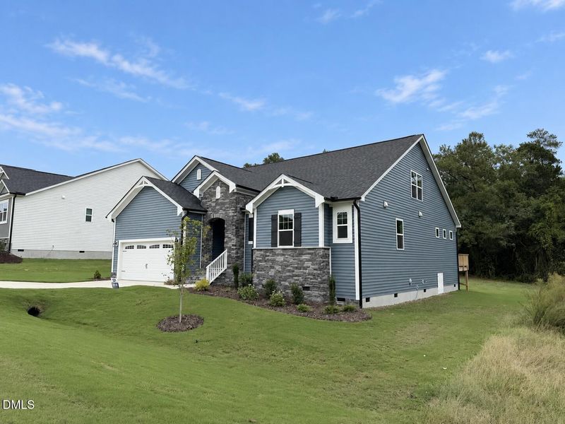 144 Golfview Ave, Benson, NC 27504