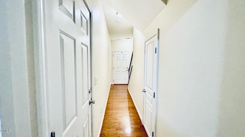 145 Braeside Ct, Cary, NC 27519