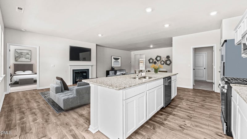 1457 Carisbrooke Dr, Mebane, NC 27302