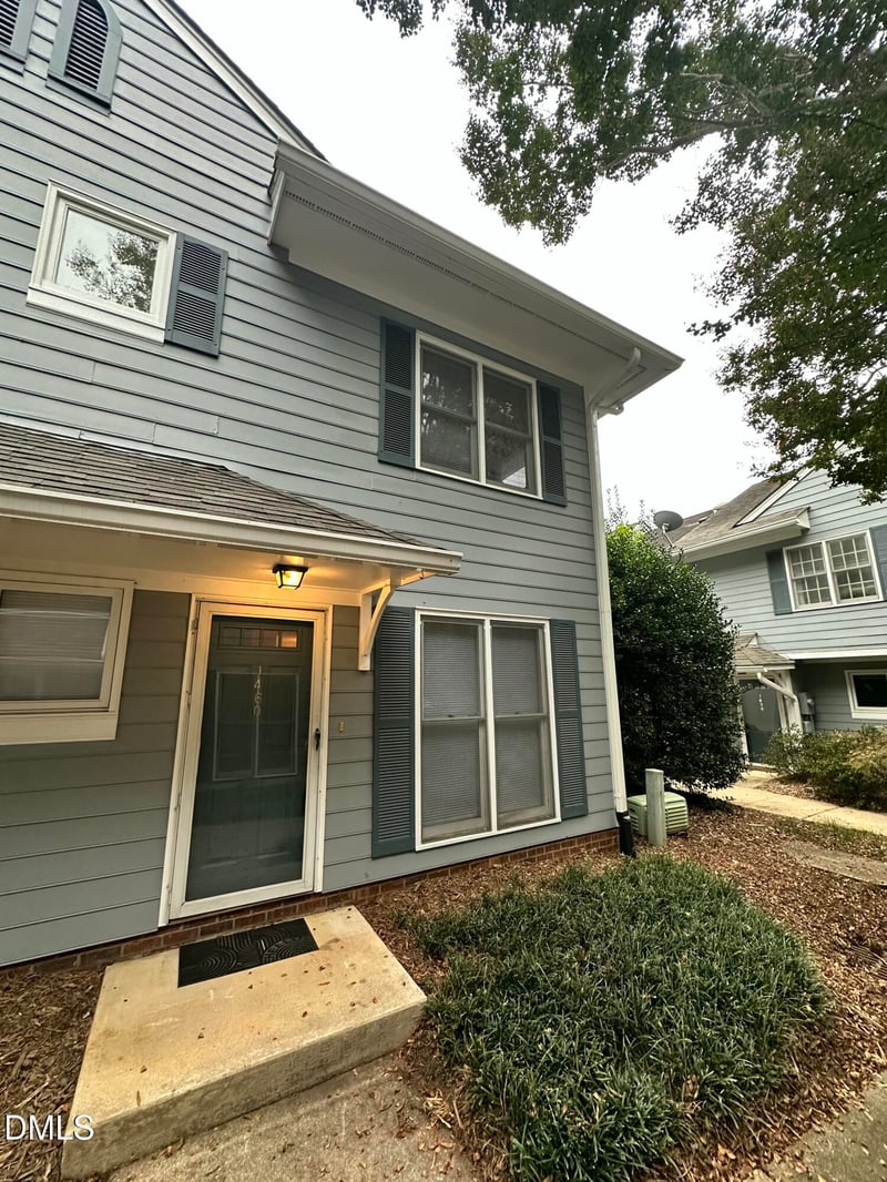 1460 Barton Place Dr, Raleigh, NC 27608