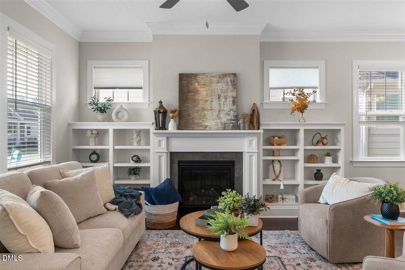 147 Village Walk Dr, Clayton, NC 27527