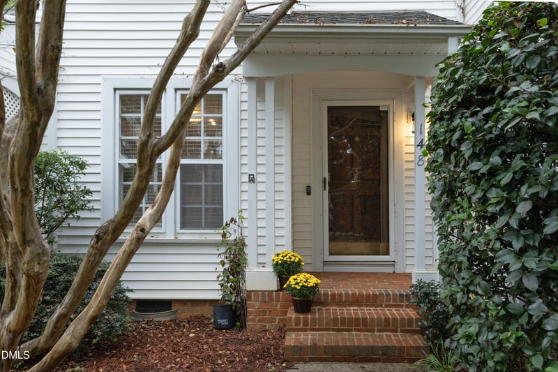 148 Greenmont Ln, Cary, NC 27511