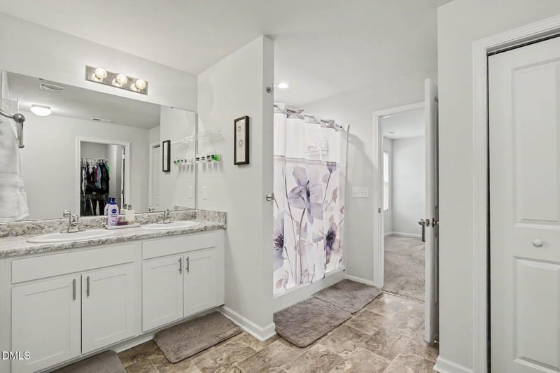149 Maple Tree Ln, Clayton, NC 27527