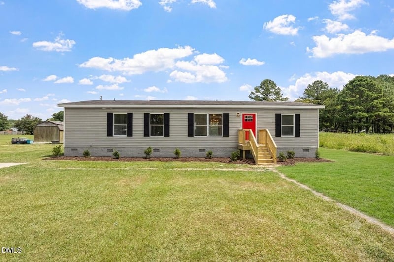149 Woodvalley Dr, Erwin, NC 28339