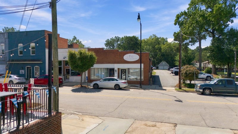 15 W 3rd St, Wendell, NC 27591