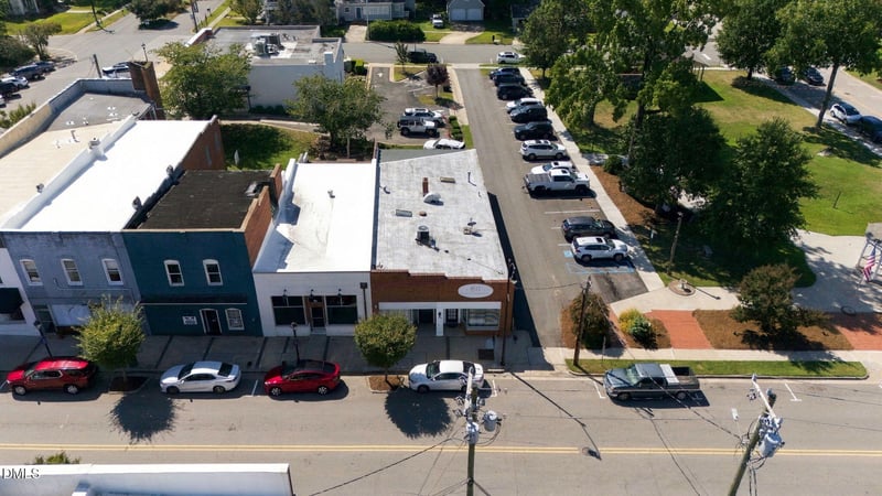 15 W 3rd St, Wendell, NC 27591