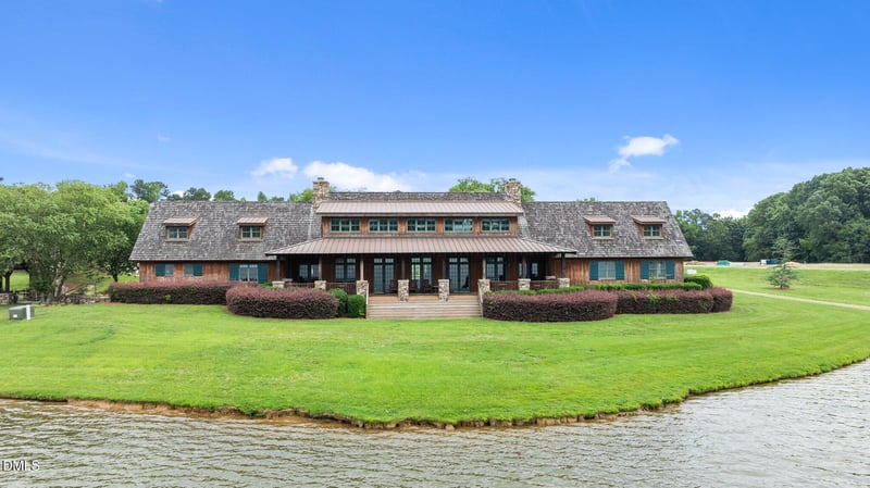 15 Sourwood Ct, Youngsville, NC 27596