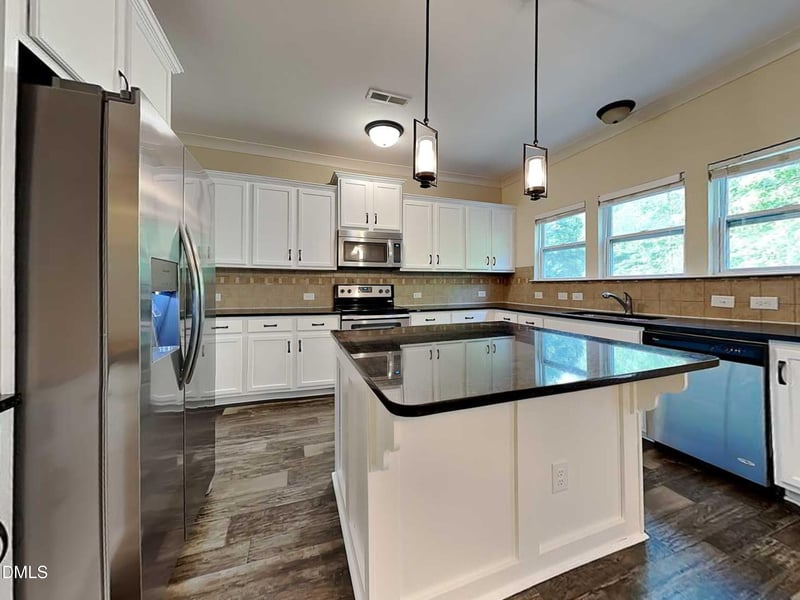 150 Blakeford Dr, Wendell, NC 27591