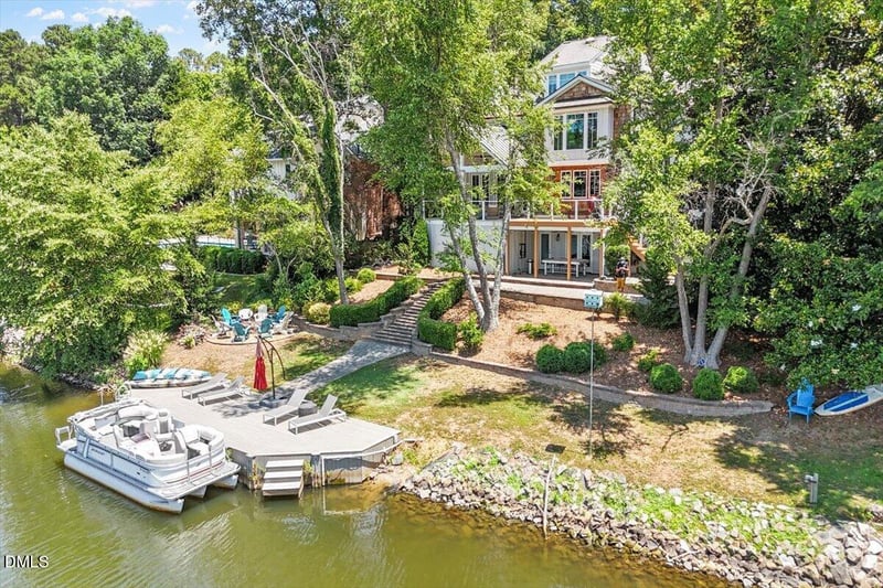 150 Lochwood W Dr, Cary, NC 27518