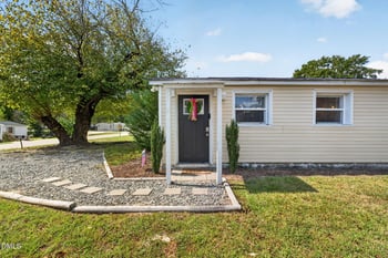 150 W Mciver St, Angier, NC 27501