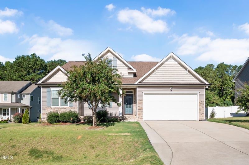 150 Star Valley Dr, Angier, NC 27501