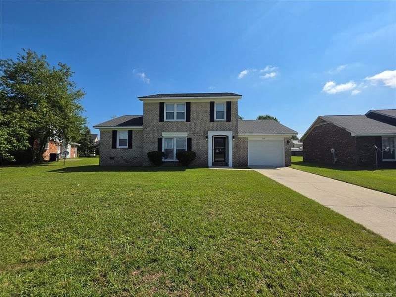 1505 Dove Tail Dr, Fayetteville, NC 28314
