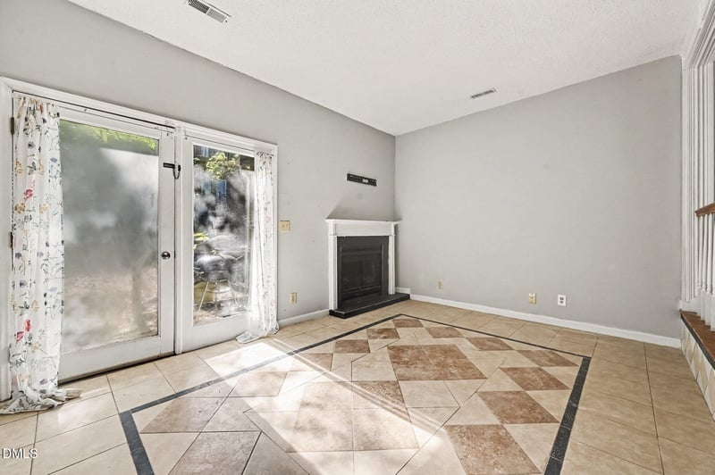 1505 Kendall Dr, Durham, NC 27703