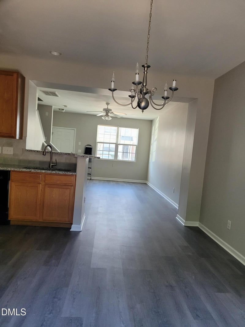 1505 Oxleymare Dr, Raleigh, NC 27610