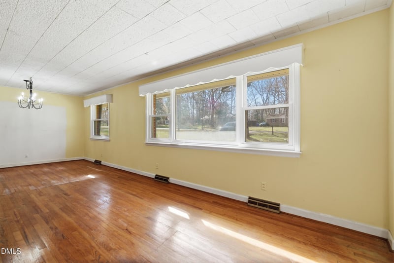 1510 Kirkwood Dr, Durham, NC 27705