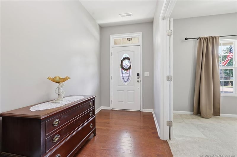 1512 Dulles Rd, Hope Mills, NC 28348