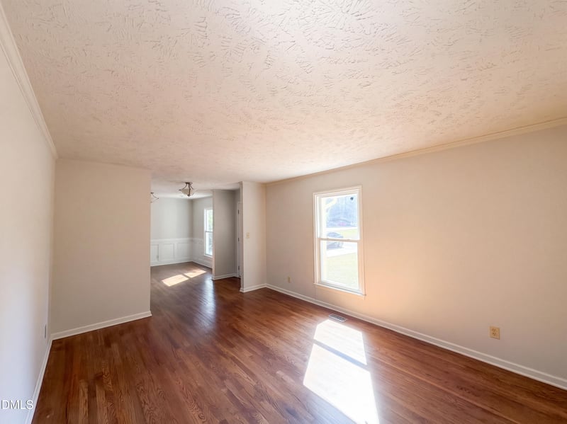 1512 Redbud Dr, Fayetteville, NC 28311