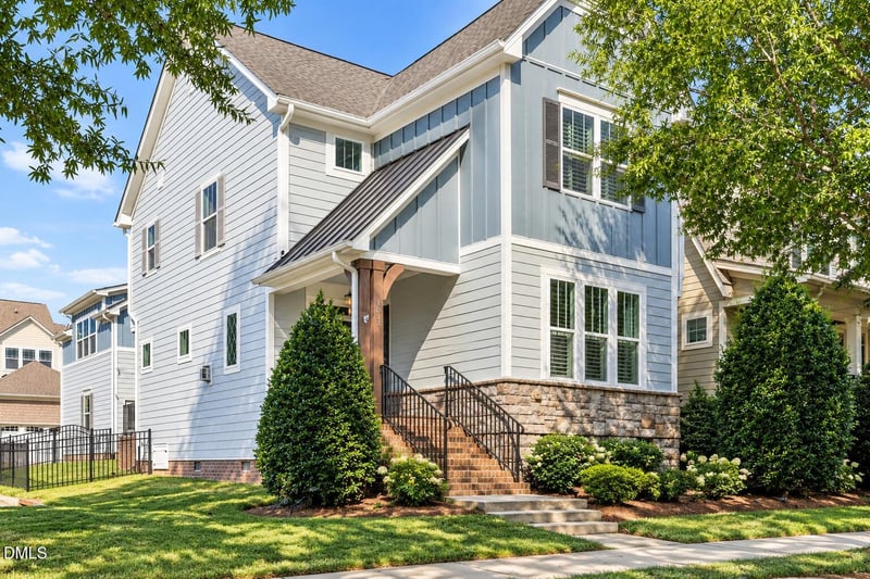 1513 Fullerton Pl, Raleigh, NC 27607