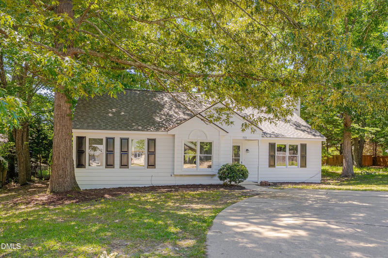 1513 Laverton Ct, Fuquay Varina, NC 27526