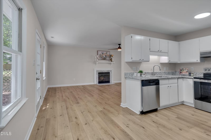 1513 Laverton Ct, Fuquay Varina, NC 27526