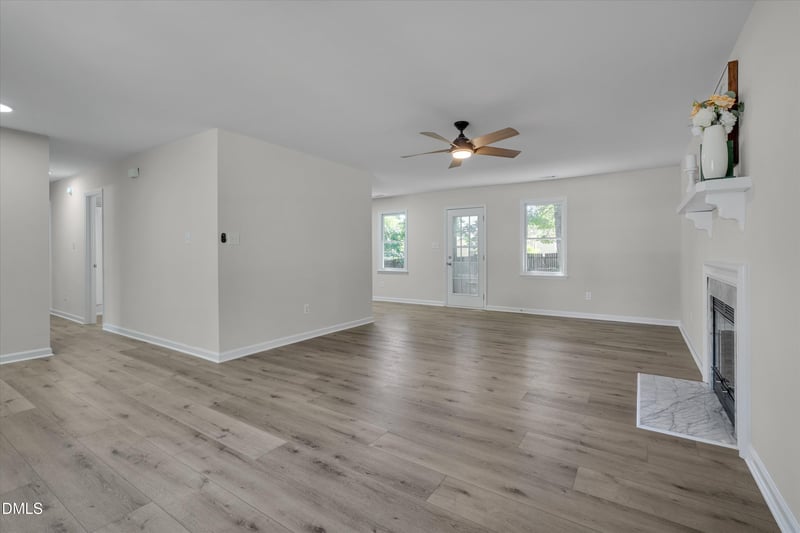 1513 Laverton Ct, Fuquay Varina, NC 27526