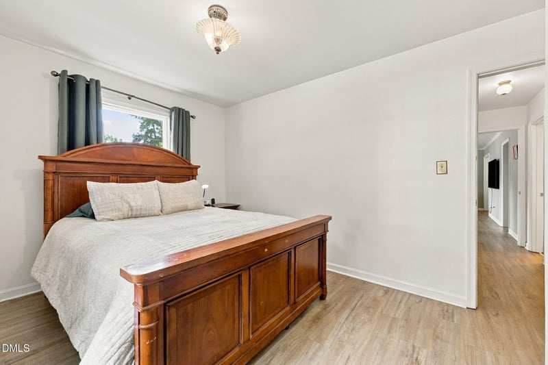 1515 E Franklin St #12, Chapel Hill, NC 27514