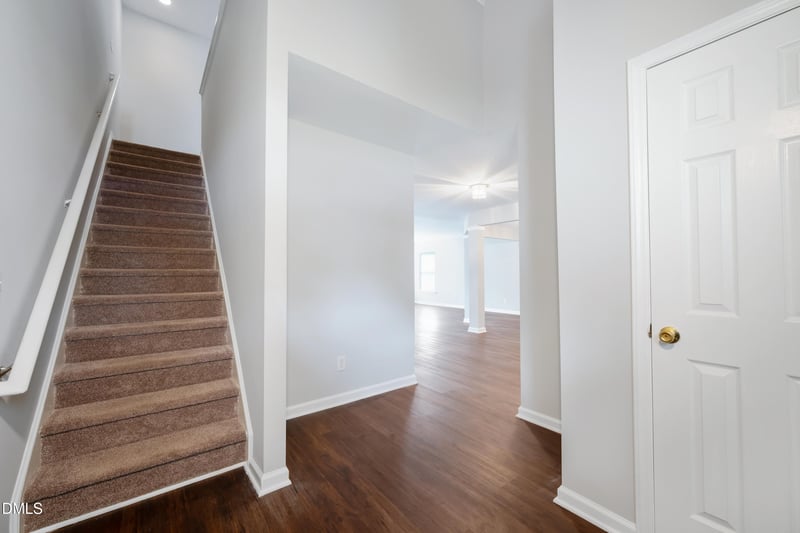 1532 Pebble Ridge Dr, Raleigh, NC 27610