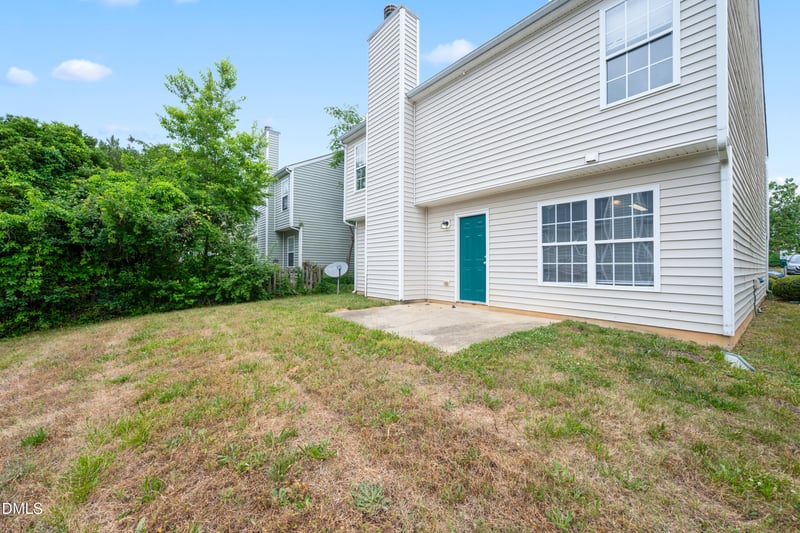 1532 Pebble Ridge Dr, Raleigh, NC 27610