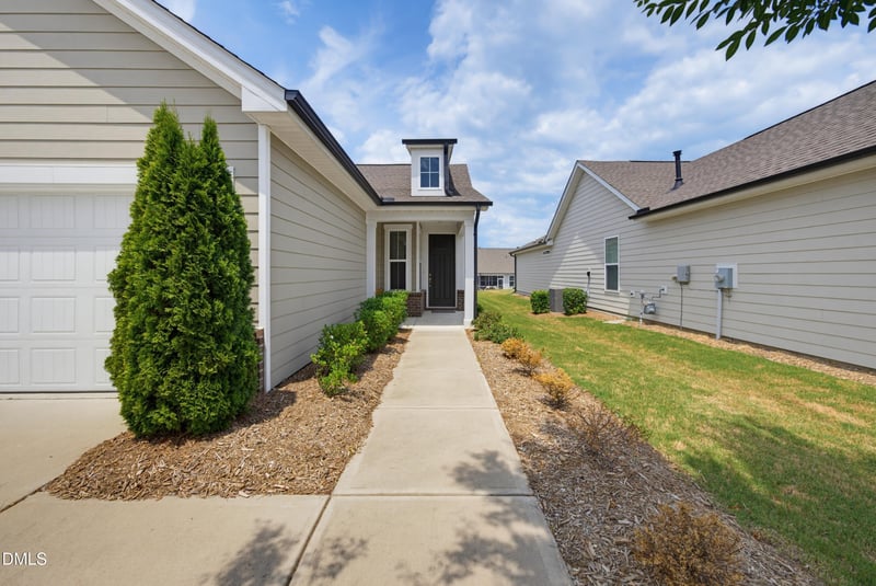 1532 White Admiral St, Fuquay Varina, NC 27526