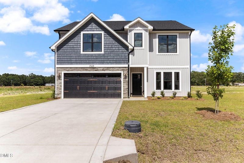 1548 Eastbay Dr, Fayetteville, NC 28312