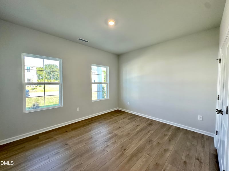 155 Buckthorn Dr, Youngsville, NC 27596