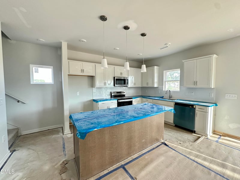 155 Buckthorn Dr, Youngsville, NC 27596