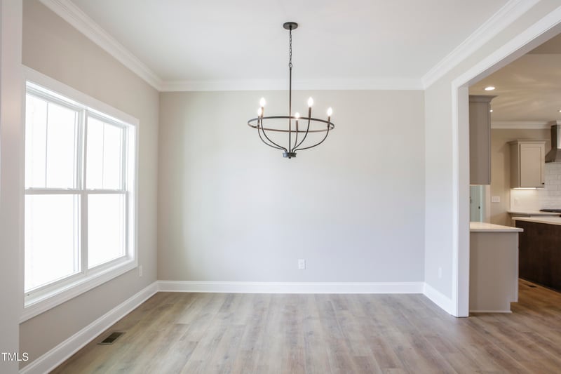155 Diamond Creek Dr, Zebulon, NC 27597