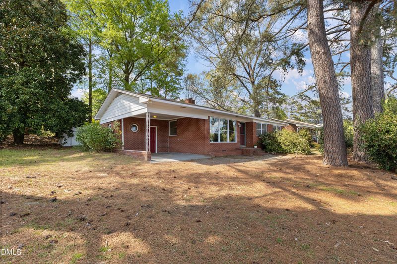 155 N Willow St, Angier, NC 27501