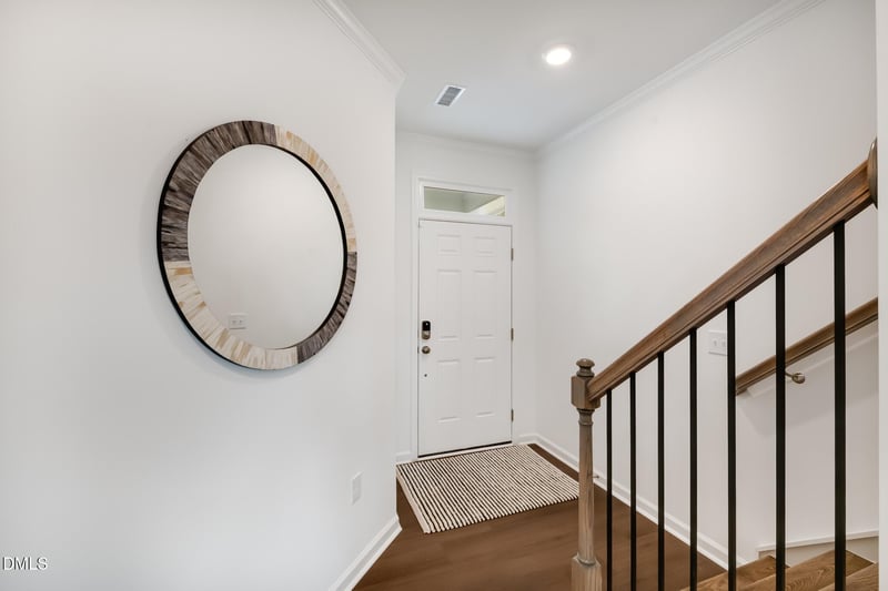 1562 Maple Branch Cir, Graham, NC 27253