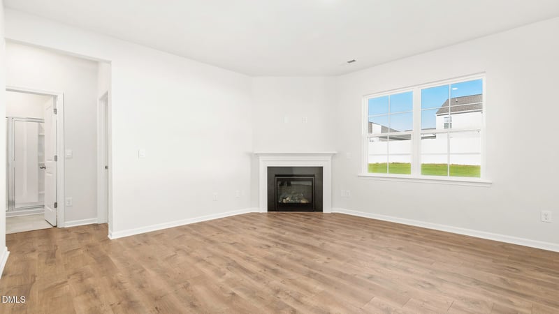 1565 Aberdeen Dr, Mebane, NC 27302