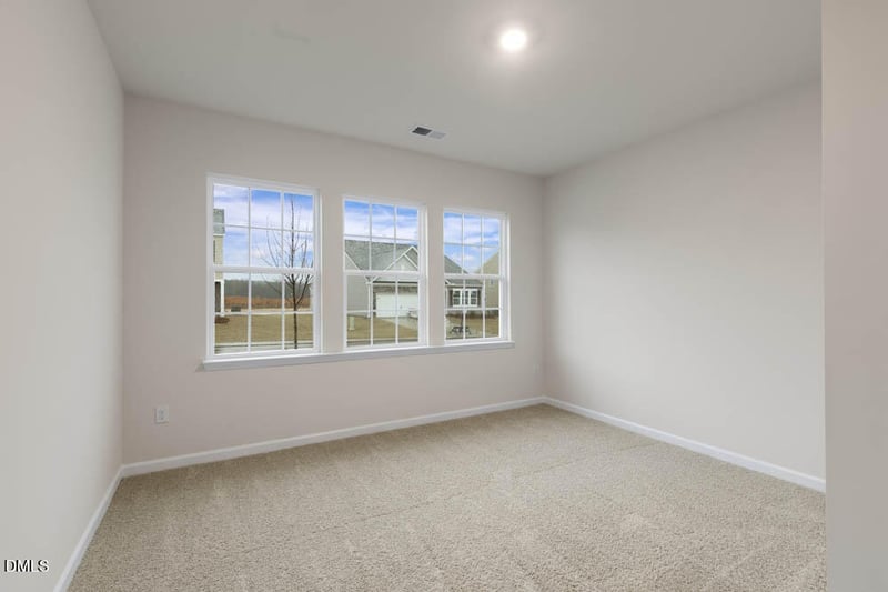 1568 Aberdeen Dr, Mebane, NC 27302