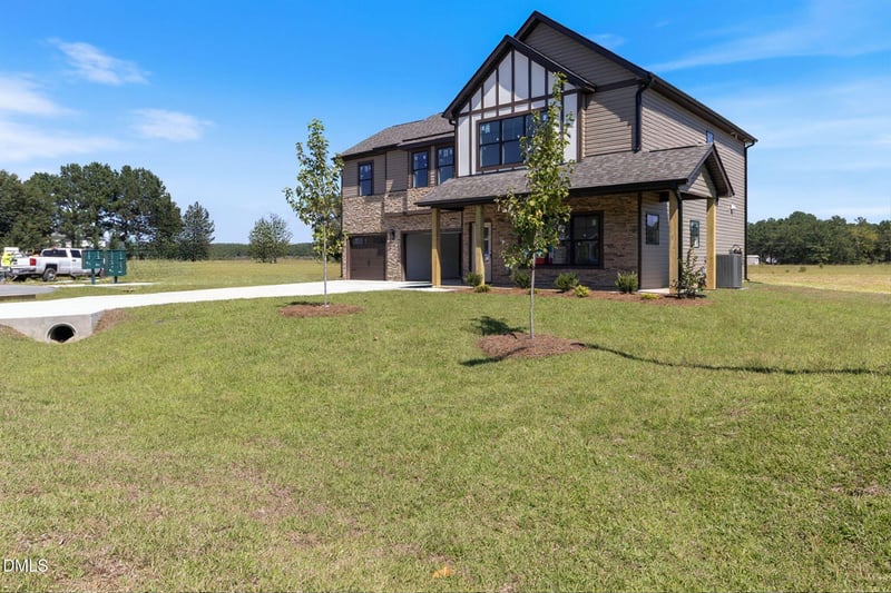 1572 Eastbay Dr, Fayetteville, NC 28312