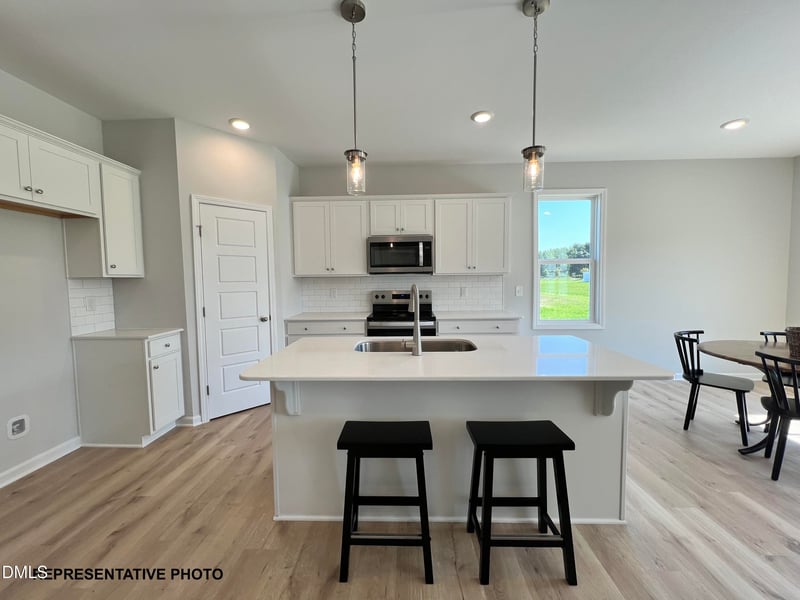 158 Cinnabar St, Clayton, NC 27527
