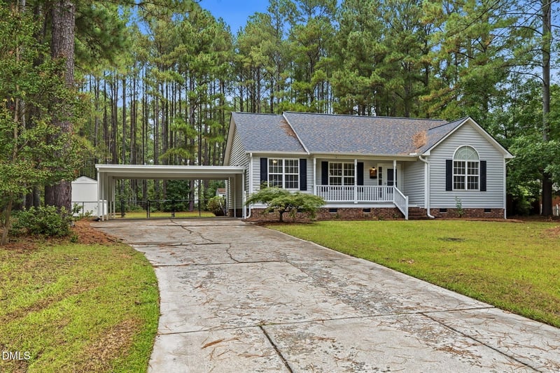 158 Lassiter Farms Ln, Clayton, NC 27520