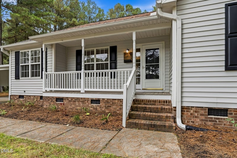 158 Lassiter Farms Ln, Clayton, NC 27520