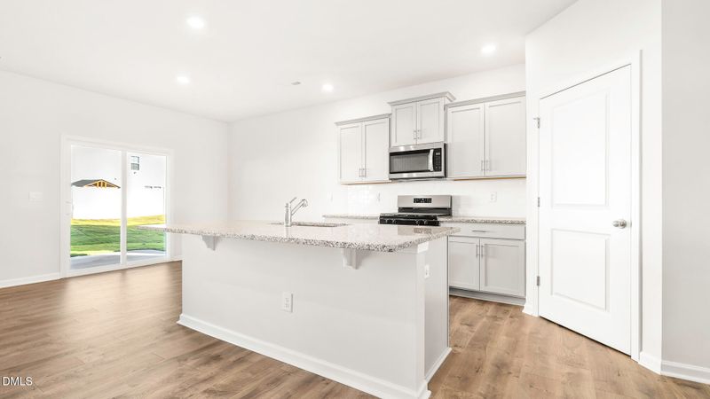 1587 Aberdeen Dr, Mebane, NC 27302
