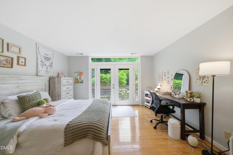 16 Davie Cir, Chapel Hill, NC 27514