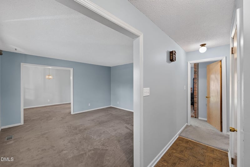 16 Piney Mountain Rd, Chapel Hill, NC 27514