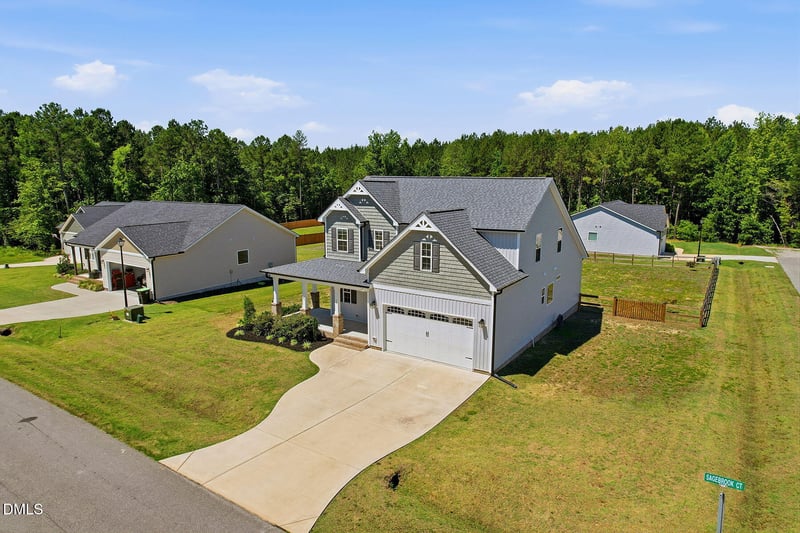 16 Sagebrook Ct, Zebulon, NC 27597