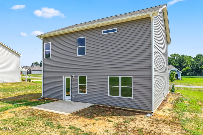 160 Smith Farms Dr, Lillington, NC 27546