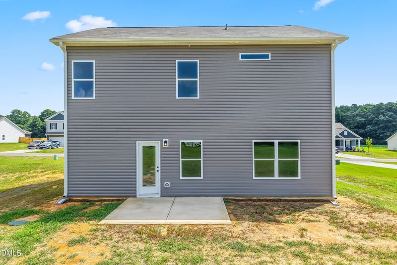 160 Smith Farms Dr, Lillington, NC 27546
