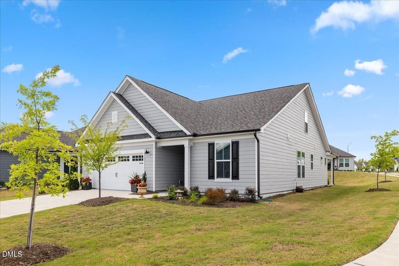 1602 Moa Ct, Fuquay Varina, NC 27526