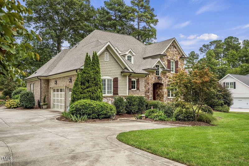 1605 Hunting Ridge Rd, Raleigh, NC 27615